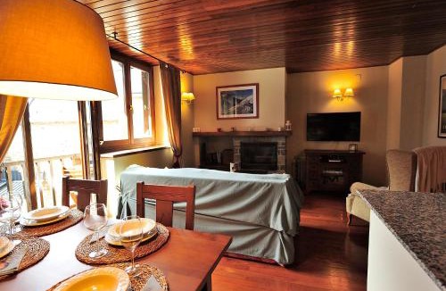 Garos Apartment | Cal Berg, Acogedor apartamento en Garòs cerca de Baqueira by Eth Flòc