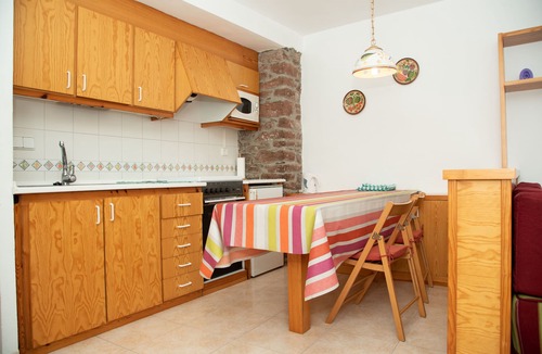Llagunes Cottage | Cal Bosch Rural Apartment cozy and with magnificent mountain views.