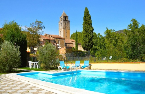 Sant Llorenc de la Muga House | Cal gall- casa rural en san llorenç de la muga.