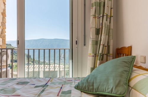 Llimiana Apartment | Cal Ginés - Vacation Home, Free WIFI