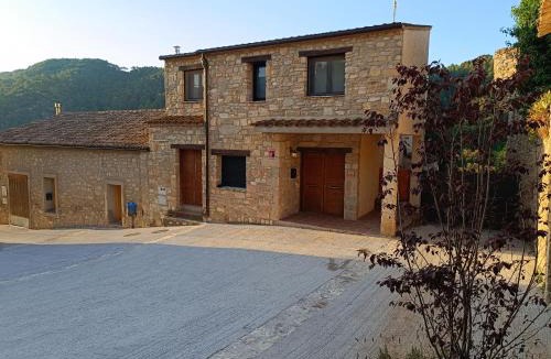 Catalonian Pyrenees House | Cal Lledoner