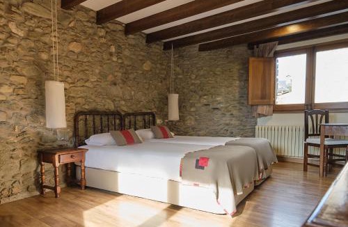 Age House | Cal Marrufès