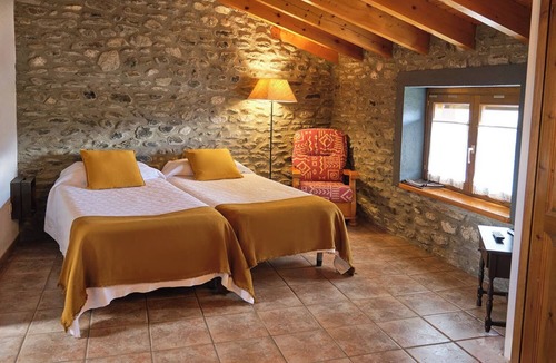 Age House | Cal Marrufes