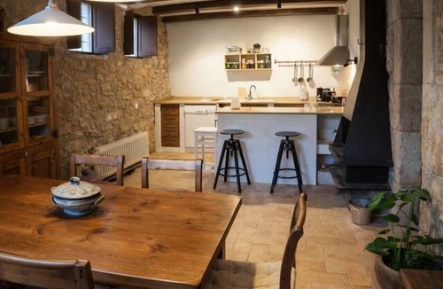 Vilada House | Cal Mestrico casa rural by CalQueROL