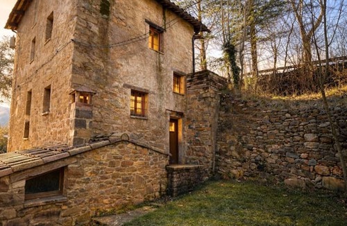 Vilada House | Cal Mestrico casa rural by CalQueROL