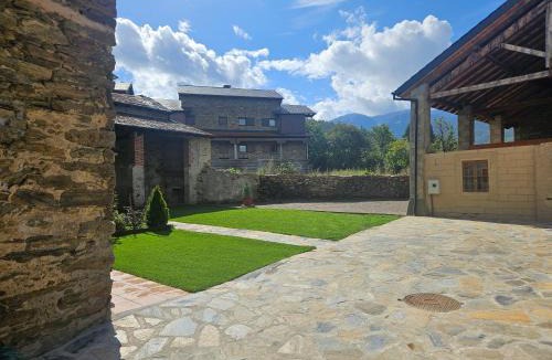 El Vilar d'Urtx Ski Chalet | Cal Not La Masia, Cerdanya