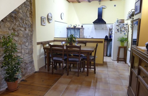 Colldejou House | Cal Pedrellar, Casa en Pueblo de Montaña en la Costa Dorada