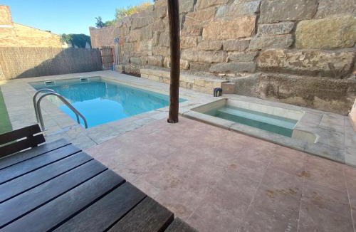 Castellnou de Seana House | Cal Puro