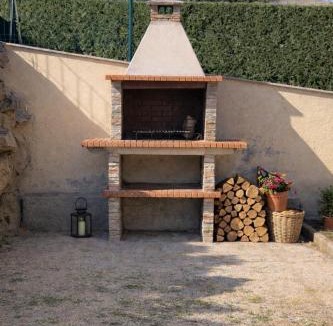 Ur House | CAL QuEROL UR casa amb jardí i bbq i billar