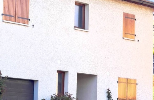 Ur House | CaL QuERoL UR refugi de montaña con chimenea y billar