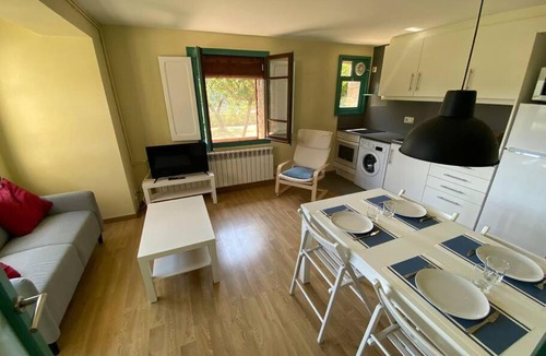 Borreda Apartment | CAL TÒFONES, Baixos 2. Allotjament turístic a Borredà