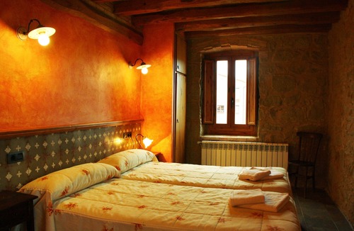 Llobera Cottage | Cal Vilaseca is a restored house l'any 2011