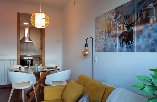 Puigcerda Apartment | Cal Xera - Cozy first floor with fireplace and private garden