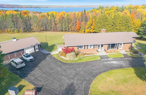 Calabogie House | Calabogie House | Private Trails, Hot Tub, 90 Acres