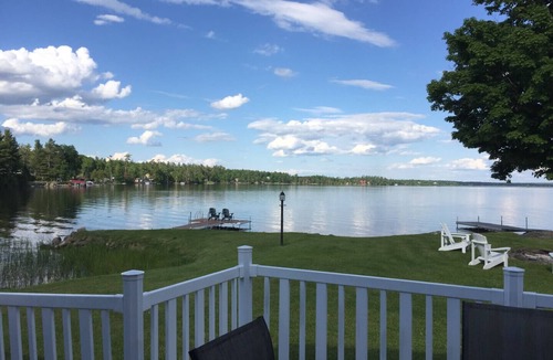 Calabogie House | Calabogie Lake Waterfront Cottage