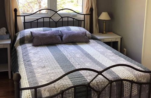 Calabogie House | CALAVIEW CHALET for work or play, your 4-season retreat to nature