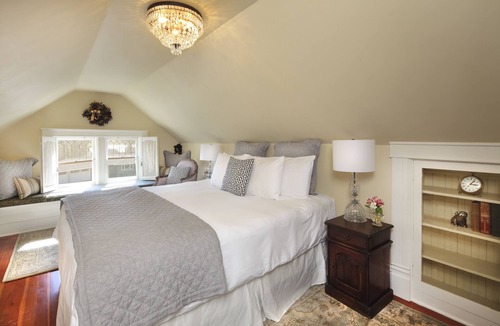 Healdsburg House | Calderwood Inn