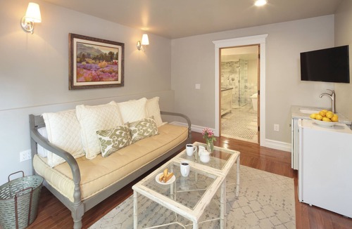 Healdsburg House | Calderwood Inn