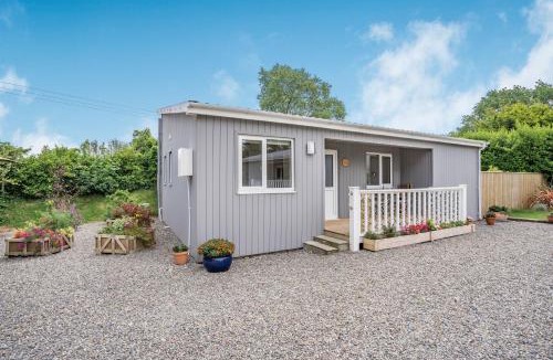 Jameston House | Caldey Lodge Bier Wood Lodges