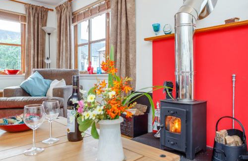 Cromarty House | Caldon Cottage