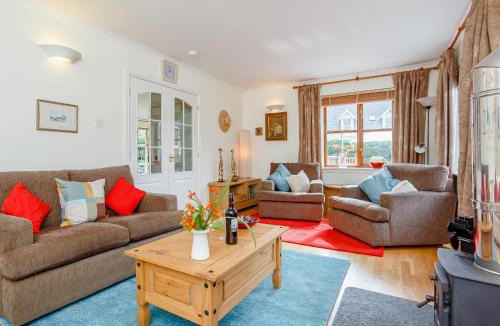 Cromarty House | Caldon Cottage