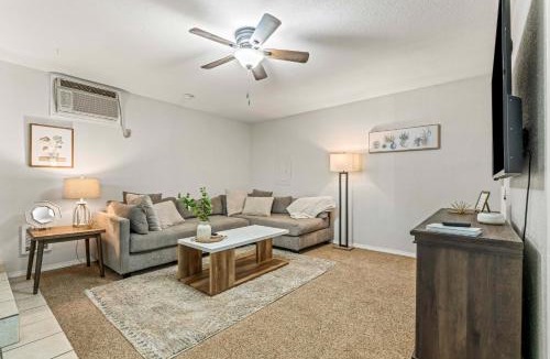 Caldwell House | Caldwell Charming 1BedBath Home next Golf Course