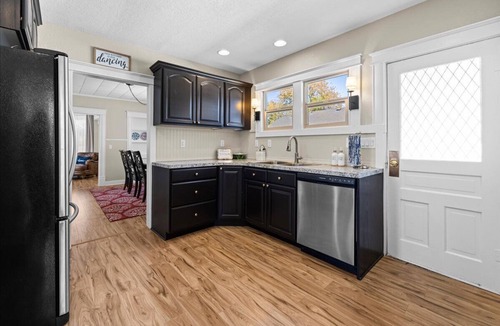 Caldwell House | Caldwell Retreat Golf/Downtown