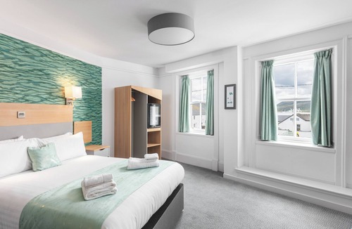 Ullapool Hotel | Caledonian Hotel