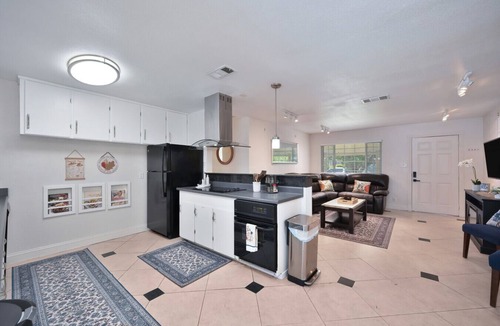 Sacramento House | CalExpo/Arden/HotTub/Pool/Firepit/BBQ/No Pet Fee