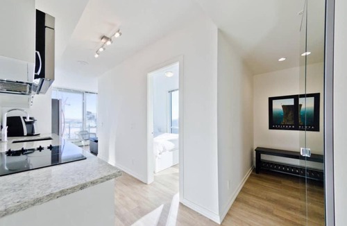 East Village Apartment | Calgary SE 4 St Apartment