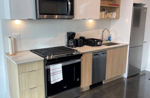 Connaught Condo | Calgary’s Downtown Haven - Free Parking