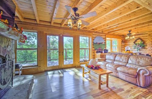 Calhoun House | Calhoun Cabin with River View and Wraparound Deck