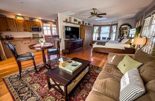 Jacksonville House | California Cottage