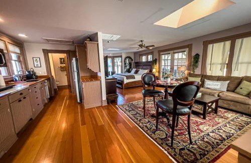 Jacksonville House | California Cottage