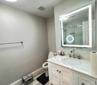 Lancaster House | California Dreams