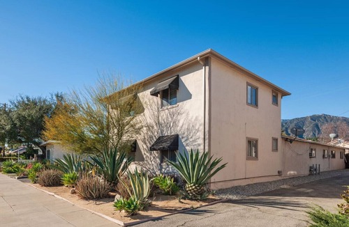 Monrovia Apartment | California-Inspired Apt. In Safe & Ideal Location