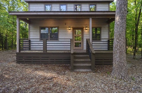 Hochatown Cabin | California Pine - Sleeps 4