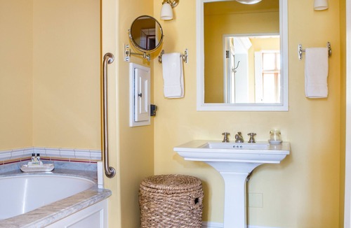 Paso Robles Bed & Breakfast | CaliPaso Winery