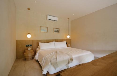 Uluwatu Apartment | Calista Studios EMPAT Design-Forward 1BR Loft in Uluwatu Jungle 10 minutes from beaches