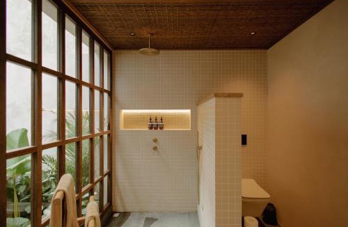 Uluwatu Apartment | Calista Studios EMPAT Design-Forward 1BR Loft in Uluwatu Jungle 10 minutes from beaches