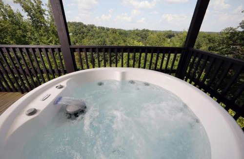 Pigeon Forge Apartment | Call this Quiet Condo home for your Mountain Retreat