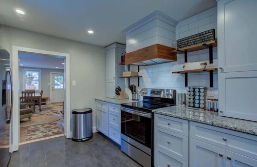 Salunga House | Calla Lily Farmhouse