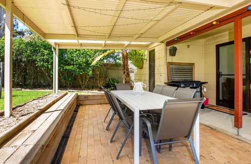 Callala Bay House | Callala Calm - Pet Friendly - 5 Mins Walk to Beach
