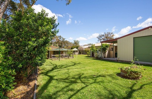 Callala Bay House | Callala Calm - Pet Friendly - 5 Mins Walk to Beach