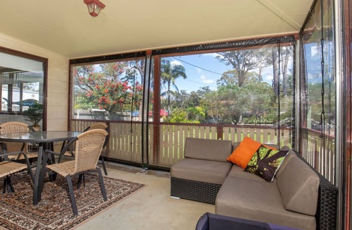 Callala Bay House | Callala Calm - Pet Friendly - 5 Mins Walk to Beach