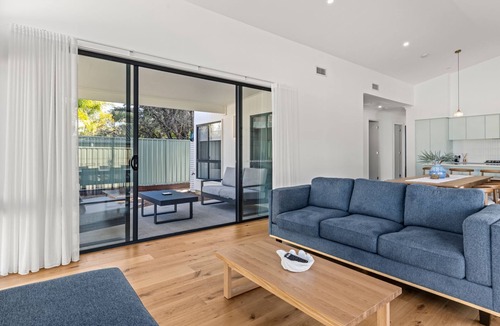 Callala Bay House | Callala Haven - Pet Friendly with Fire Pit