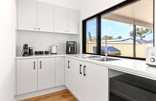 Callala Bay House | Callala Haven - Pet Friendly with Fire Pit