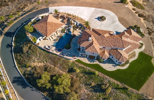 Temecula House | Calle Vista- estate with 360 view of Wine Country