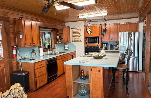 Murchison House | Callender Blue, a cozy lakeside cabin paradise