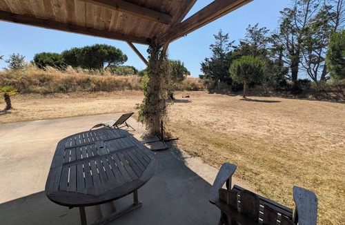 Saint-Jean-de-Monts House | Calm and Serenity: House with a peaceful gardenn